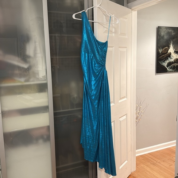 SAPPHIRE SOIRÉE ONE SHOULDER MAXI DRESS TURQUOISE - Picture 6 of 10